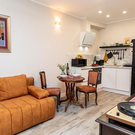 Stanley Helenski - Apartment In Old Town Sibenik Bagian luar foto