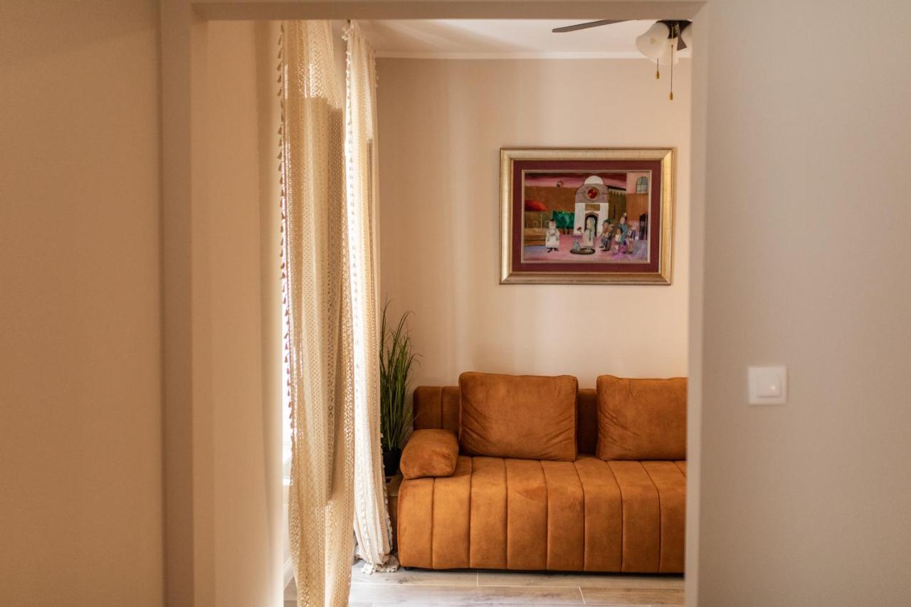 Stanley Helenski - Apartment In Old Town Sibenik Bagian luar foto