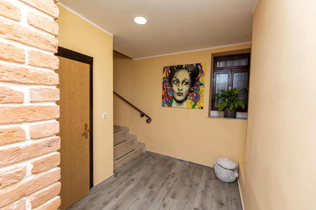 Stanley Helenski - Apartment In Old Town Sibenik Bagian luar foto